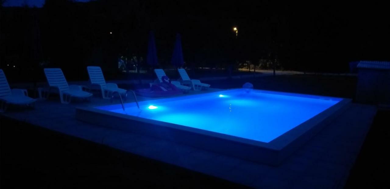 Hébergement de vacances Adna *